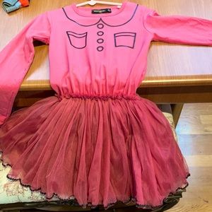 Very nice puffy girls dress.